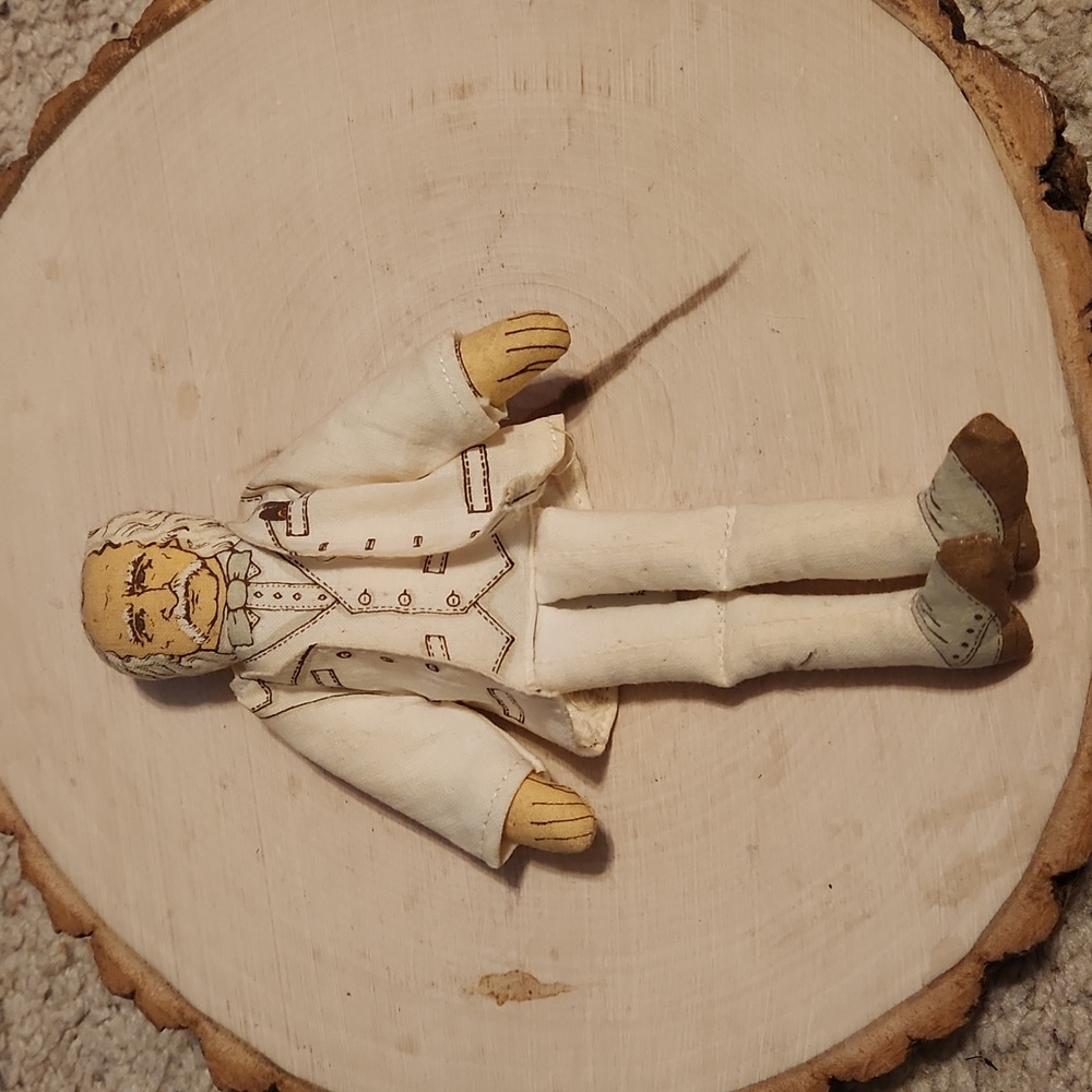 Vintage 1979 Hallmark Set 4 Doll Toys Davy Crockett Mark Twain & More - Picture 9 of 15